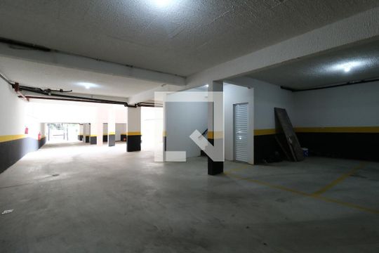 Garagem de apartamento à venda com 2 quartos, 82m² em Vila Príncipe de Gales, Santo André