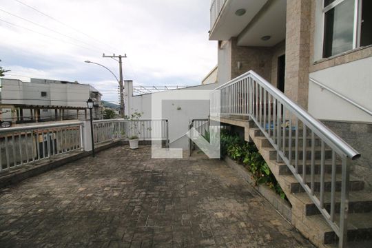 Quintal de casa à venda com 2 quartos, 600m² em Irajá, Rio de Janeiro