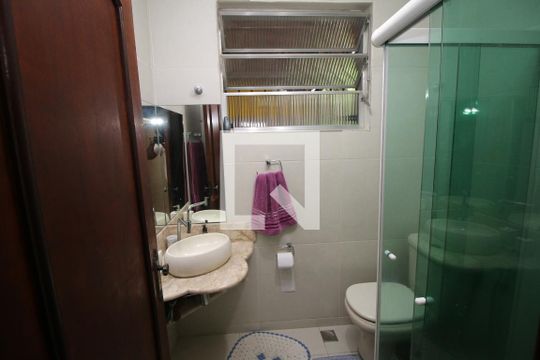 Banheiro Social de casa à venda com 2 quartos, 600m² em Irajá, Rio de Janeiro