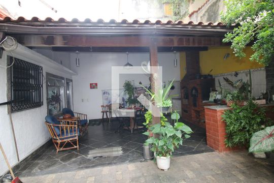 Área gourmet de casa à venda com 2 quartos, 600m² em Irajá, Rio de Janeiro
