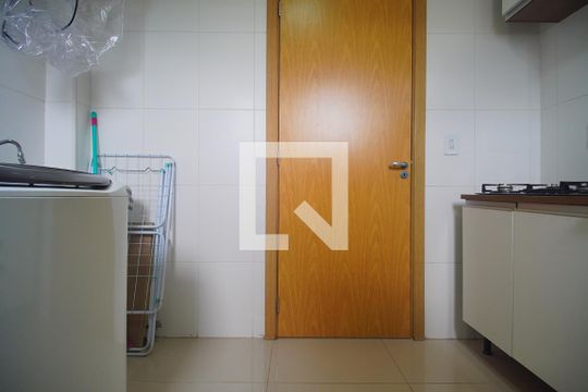 Cozinha de apartamento à venda com 2 quartos, 65m² em São Jorge, Novo Hamburgo