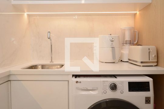 Detalhe da area de serviço de apartamento para alugar com 1 quarto, 34m² em Jardim Taquaral, São Paulo