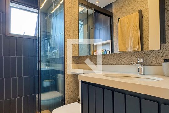Banheiro Corredor de apartamento à venda com 2 quartos, 65m² em Vila Mariana, São Paulo