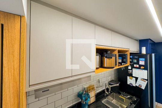 Cozinha de apartamento à venda com 2 quartos, 65m² em Vila Mariana, São Paulo