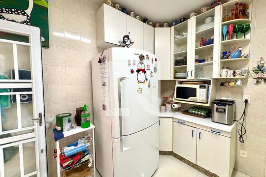 Cozinha de casa à venda com 3 quartos, 213m² em Jardim Sao Vicente, Jundiaí