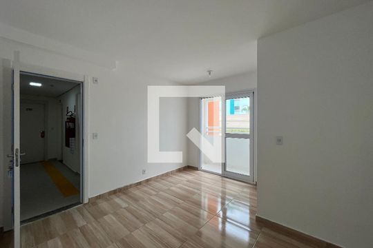 Sala de apartamento para alugar com 2 quartos, 46m² em Parque Santa Rosa, Suzano