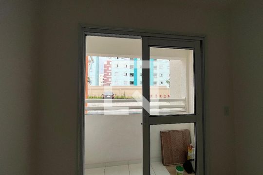 Vista da Sala de apartamento para alugar com 2 quartos, 46m² em Parque Santa Rosa, Suzano