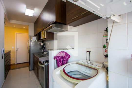 Área de serviço de apartamento à venda com 3 quartos, 59m² em Vila Pires, Santo André