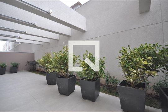 Área comum de apartamento para alugar com 1 quarto, 38m² em Vila Mazzei, São Paulo