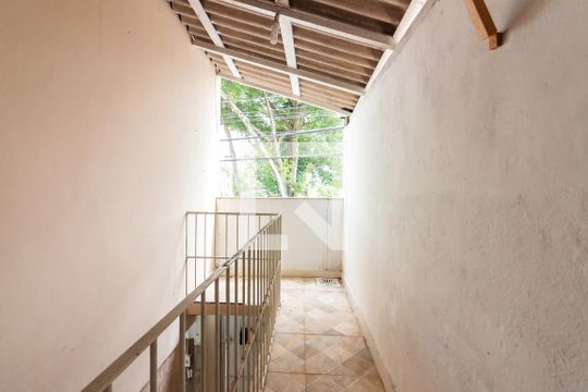 Hall de Entrada de casa para alugar com 3 quartos, 150m² em Umuarama, Osasco
