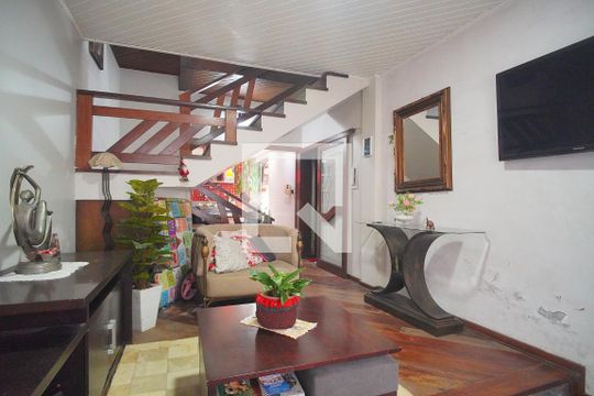 Casa à venda com 3 quartos, 270m² em Primavera, Novo Hamburgo