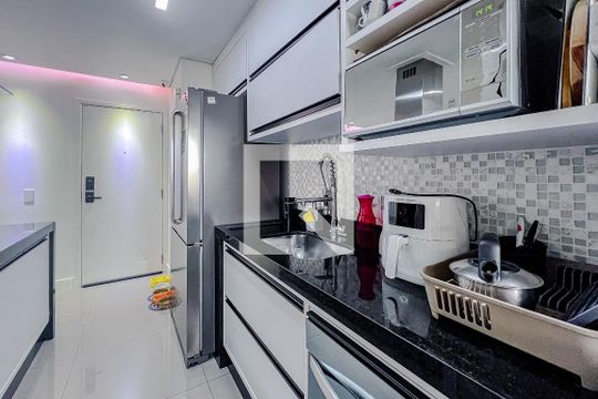 Cozinha de apartamento à venda com 2 quartos, 64m² em Cambuci, São Paulo