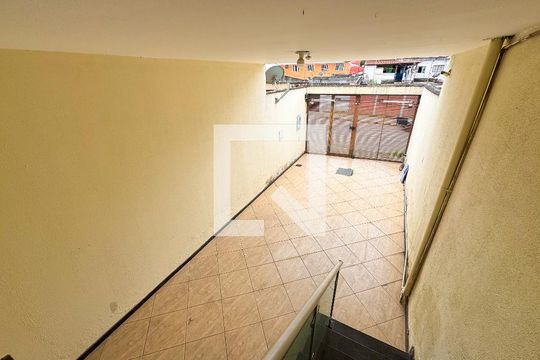 Garagem de casa à venda com 3 quartos, 191m² em Novo Eldorado, Contagem
