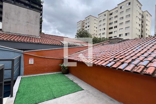 Área comum de casa à venda com 6 quartos, 300m² em Vila Madalena, São Paulo