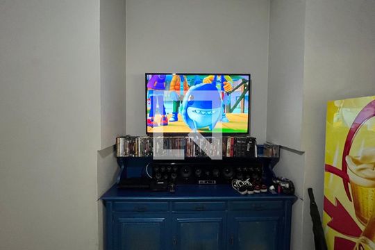 Sala 2 de casa à venda com 6 quartos, 300m² em Vila Madalena, São Paulo