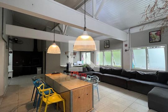 Sala de casa à venda com 6 quartos, 300m² em Vila Madalena, São Paulo