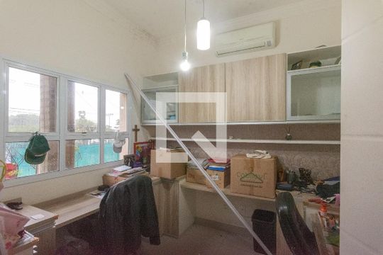 Escritório de casa de condomínio à venda com 4 quartos, 317m² em Swiss Park, Campinas