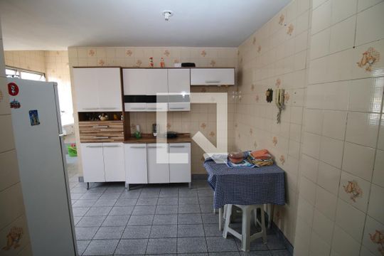 Cozinha de apartamento à venda com 2 quartos, 74m² em Irajá, Rio de Janeiro