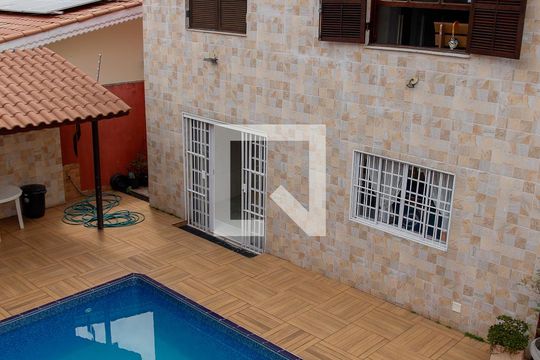 Área comum de casa à venda com 5 quartos, 480m² em City Bussocaba, Osasco