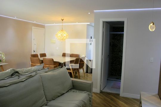 Sala de apartamento à venda com 3 quartos, 76m² em Picanço, Guarulhos