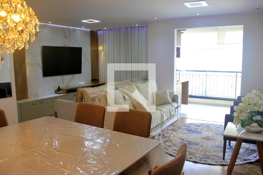 Apartamento à venda com 3 quartos, 76m² em Picanço, Guarulhos