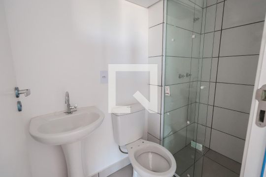 Banheiro de apartamento para alugar com 2 quartos, 50m² em Vila Carrão, São Paulo