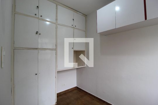 Quarto de Serviço de apartamento à venda com 3 quartos, 130m² em Itaim Bibi, São Paulo