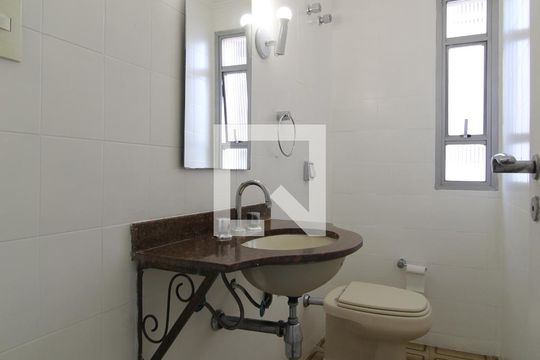 Lavabo de apartamento à venda com 3 quartos, 130m² em Itaim Bibi, São Paulo