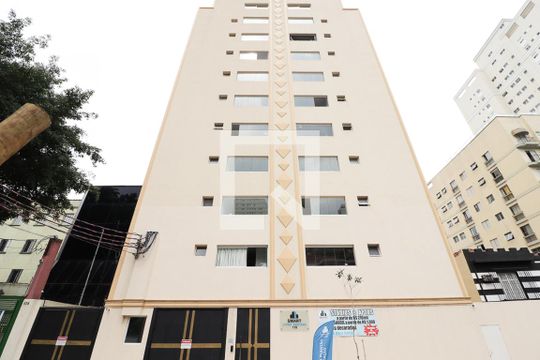 Fachada de kitnet/studio para alugar com 0 quarto, 25m² em Santana, São Paulo