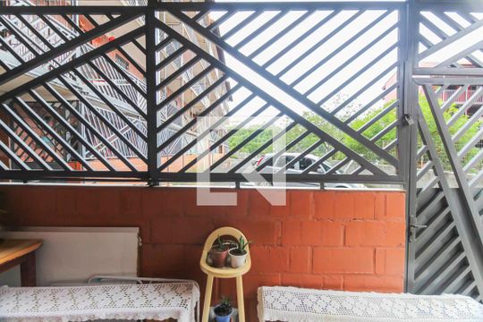 Hall social de apartamento à venda com 2 quartos, 64m² em Fazenda da Juta, São Paulo