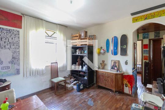 Apartamento à venda com 3 quartos, 60m² em Alto Caiçaras, Belo Horizonte