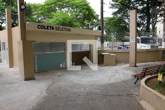 Área comum de apartamento à venda com 3 quartos, 60m² em Piratininga, Osasco