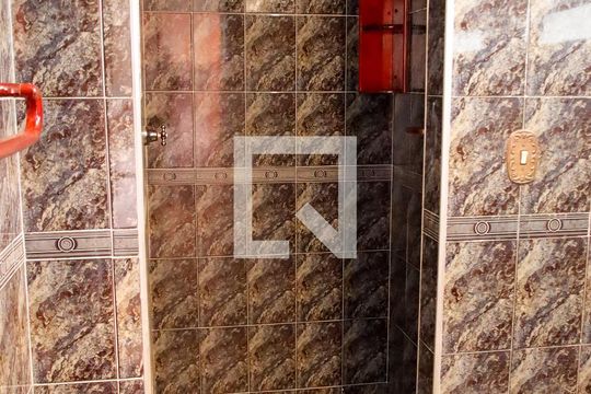 Banheiro de apartamento à venda com 3 quartos, 60m² em Piratininga, Osasco