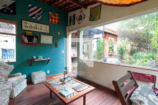 Sala de reuniões de casa de condomínio à venda com 4 quartos, 400m² em Itanhangá, Rio de Janeiro