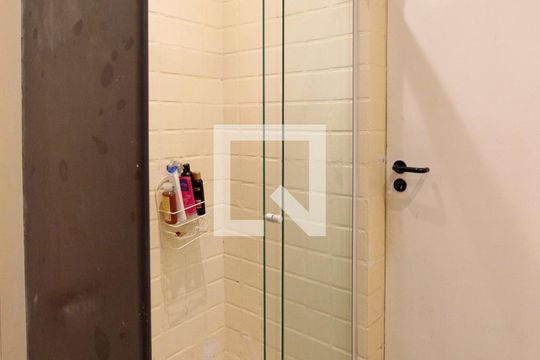 Banheiro Quarto 1 suíte de casa de condomínio à venda com 4 quartos, 400m² em Itanhangá, Rio de Janeiro