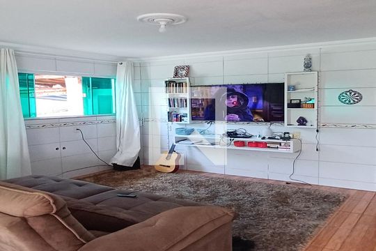 Casa para alugar com 4 quartos, 160m² em Forquilhinhas, São José