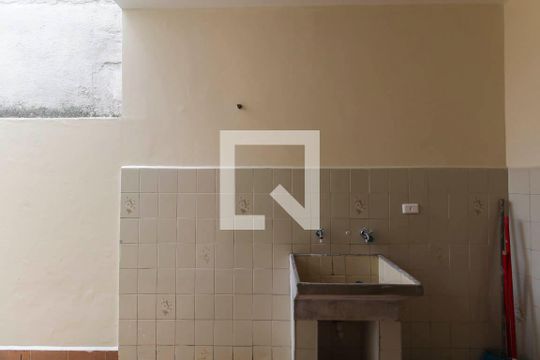 Área de Serviço de casa para alugar com 4 quartos, 112m² em Vila Darli, São Paulo