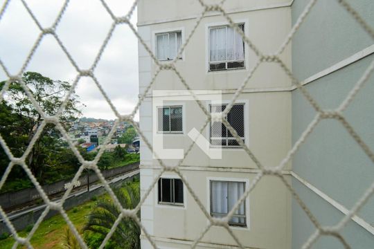 Vista da Sala de apartamento para alugar com 2 quartos, 48m² em Vila Alzira, Guarulhos