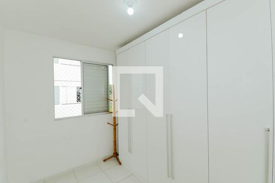 Quarto 2 de apartamento para alugar com 2 quartos, 48m² em Vila Alzira, Guarulhos