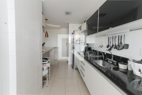 Cozinha de apartamento à venda com 2 quartos, 95m² em Centro, São Leopoldo
