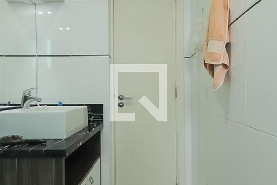 Banheiro de apartamento à venda com 2 quartos, 95m² em Centro, São Leopoldo