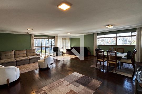 Apartamento para alugar com 5 quartos, 390m² em Vila Gilda, Santo André