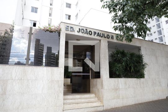 Fachada de apartamento para alugar com 2 quartos, 52m² em Setor Bueno, Goiânia