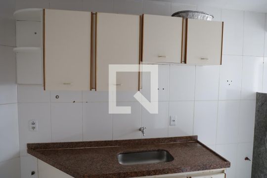 Cozinha de apartamento para alugar com 2 quartos, 52m² em Setor Bueno, Goiânia