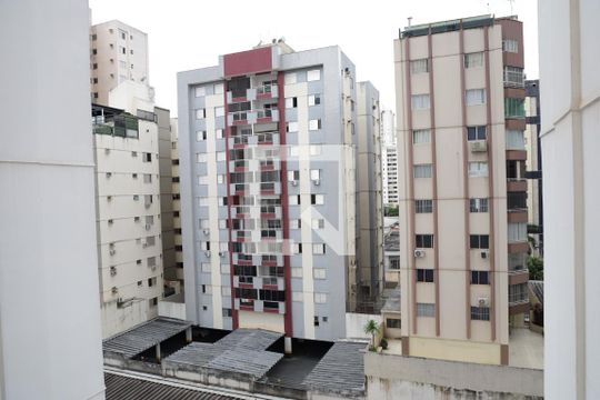Área de Serviço - Vista de apartamento para alugar com 2 quartos, 52m² em Setor Bueno, Goiânia