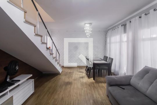 Casa à venda com 3 quartos, 220m² em Jardim Maringa, São Paulo