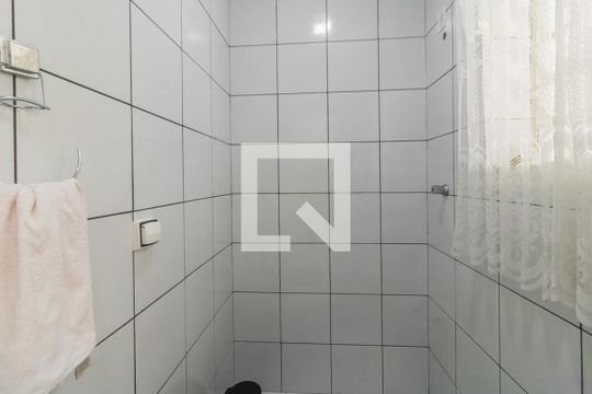 Banheiro da Garagem de casa à venda com 3 quartos, 220m² em Jardim Maringa, São Paulo