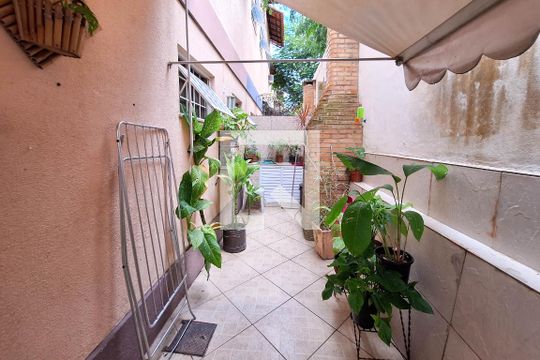 Quintal de casa de condomínio à venda com 4 quartos, 170m² em Maria Paula, Niterói