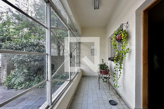 Varanda Sala de casa à venda com 3 quartos, 220m² em Santo Amaro, São Paulo