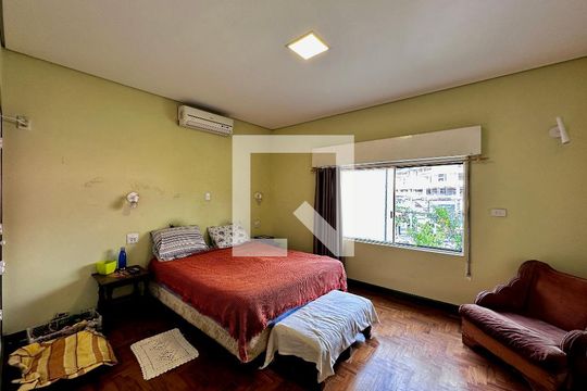 Quarto 1 de casa à venda com 3 quartos, 220m² em Santo Amaro, São Paulo